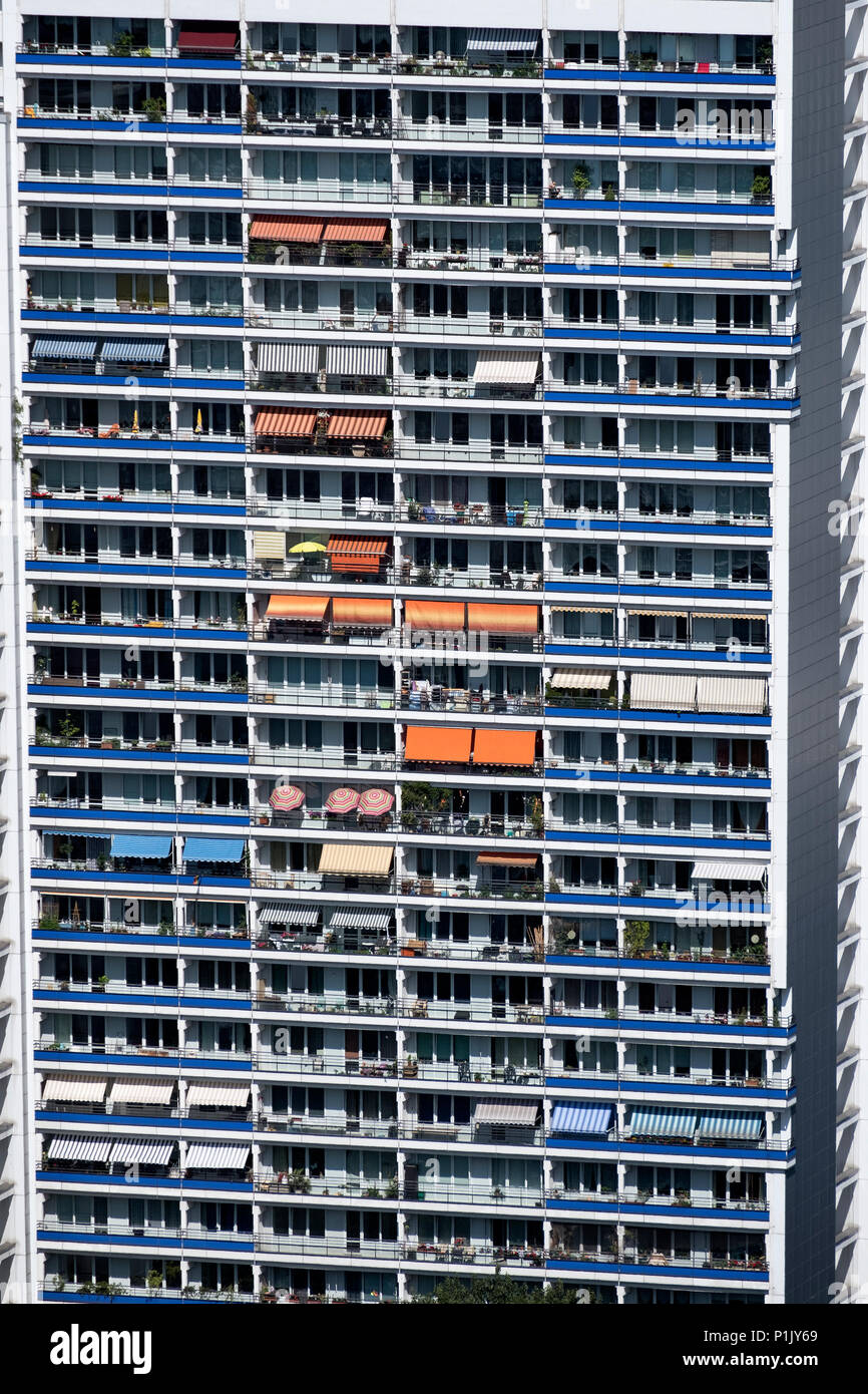 Hohes Apartmentgebäude in Berlin, Mitte, Berlin, Deutschland Stockfoto