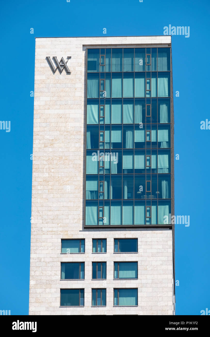 Außenansicht des neuen Waldorf Astoria Hotel in Berlin, Deutschland Stockfoto