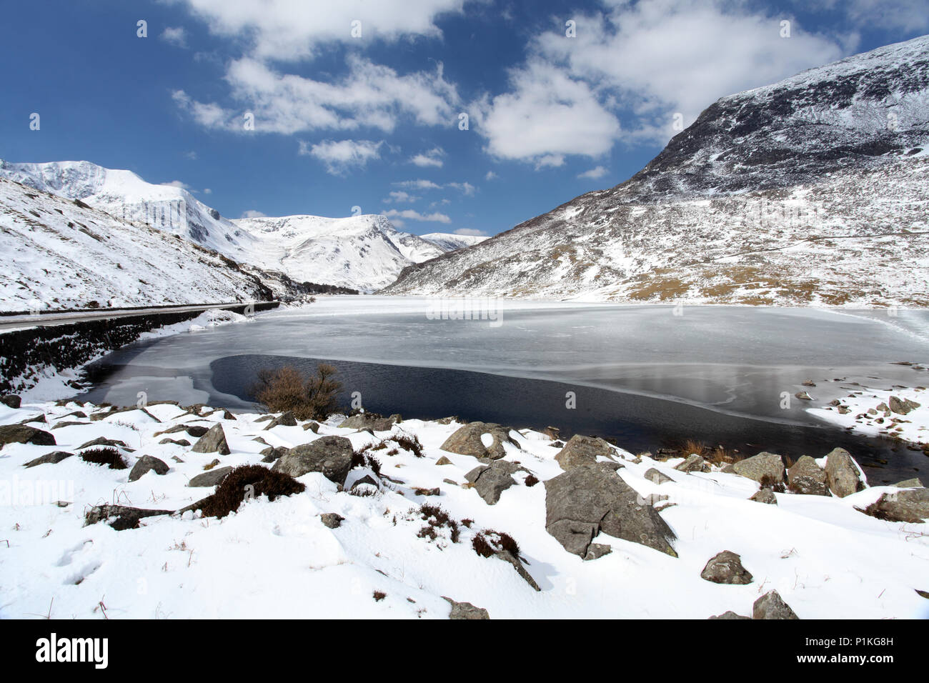 Snowdonia-nationalpark llyn ogwen See Stockfoto