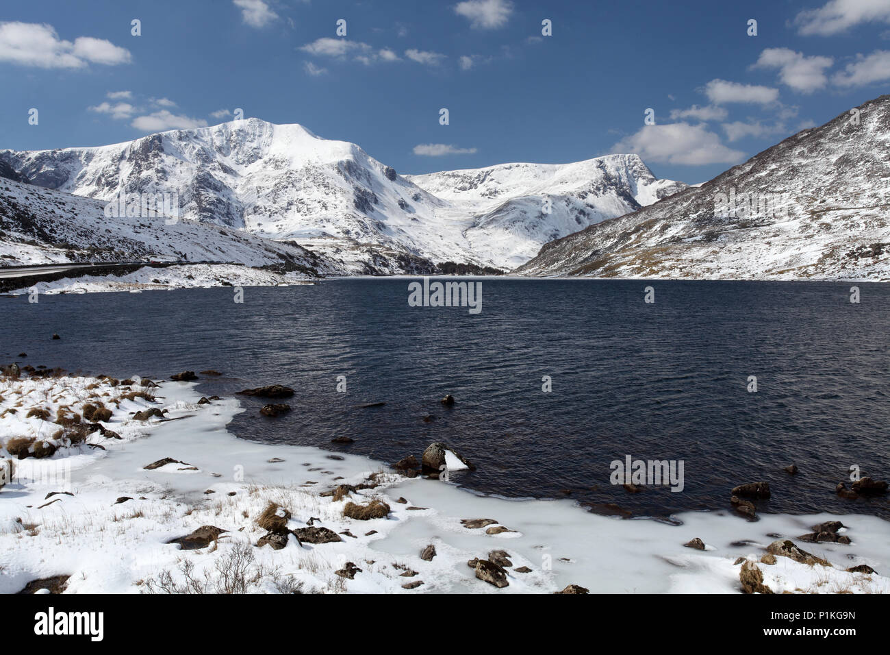 Snowdonia-nationalpark llyn ogwen See Stockfoto