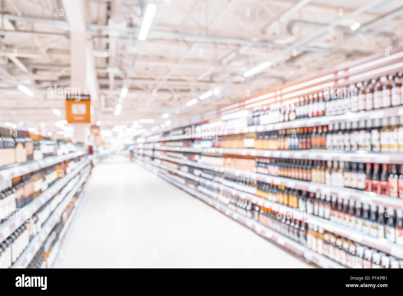 Unscharfer Hintergrund - Abstract blur Shopping Mall store Interieur. Stockfoto