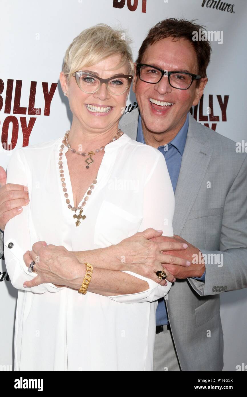 Los Angeles, CA, USA. 12 Juni, 2018. Kim Johnston Ulrich, Robert J Ulrich in der Ankunftshalle für Billy Boy Premiere, Laemmle Music Hall, Los Angeles, CA 12. Juni 2018. Credit: Priscilla Grant/Everett Collection/Alamy leben Nachrichten Stockfoto