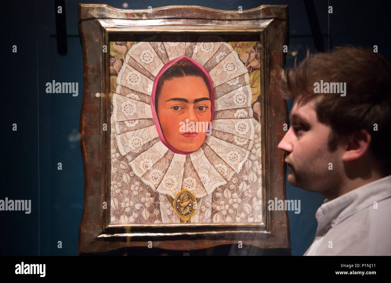 Frida Kahlo Erstes Bild Frida kahlo selbstbildnis -Fotos und -Bildmaterial in hoher Auflösung