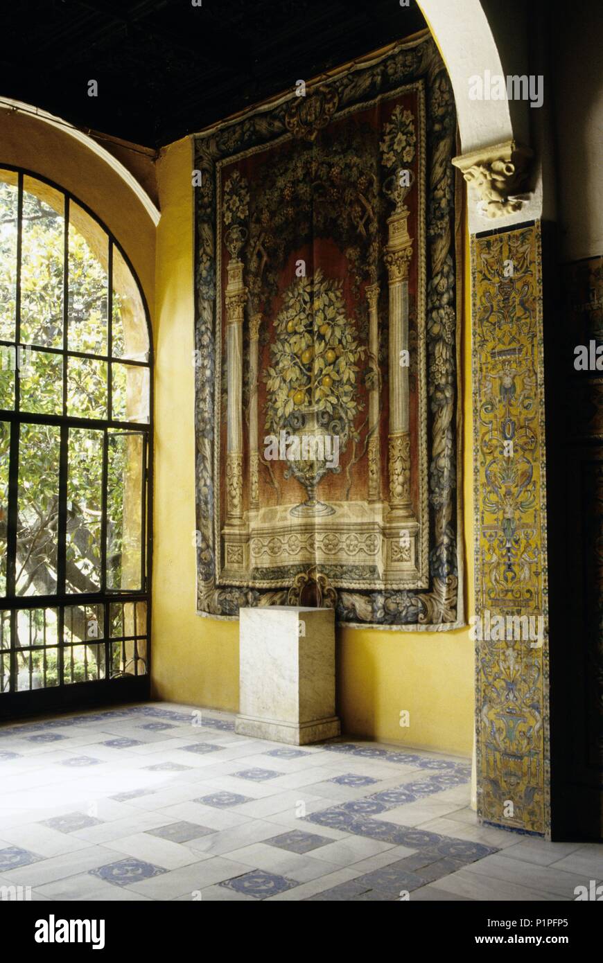 Alcázar; Carlos V. Lounge und flämischen Wandteppiche. Stockfoto