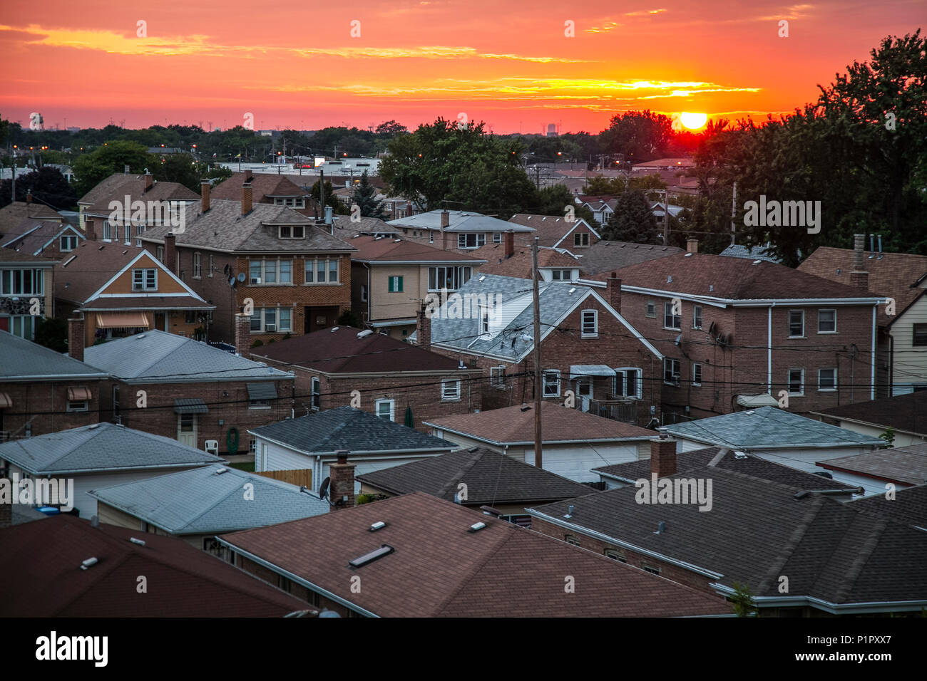 Städtischen Nachbarschaft Archer Höhen in Chicago bei Sonnenuntergang; Chicago, Illinois, Vereinigte Staaten von Amerika Stockfoto