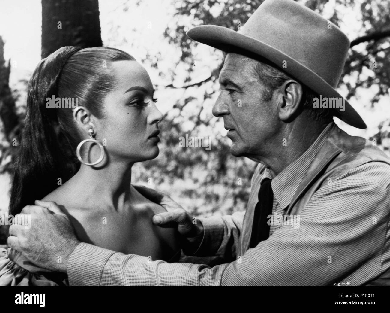 Original Film Titel: VERA CRUZ. Englischer Titel: VERA CRUZ. Regisseur: ROBERT ALDRICH. Jahr: 1954. Stars: Gary Cooper; SARA MONTIEL. Quelle: UNITED ARTISTS/Album Stockfoto