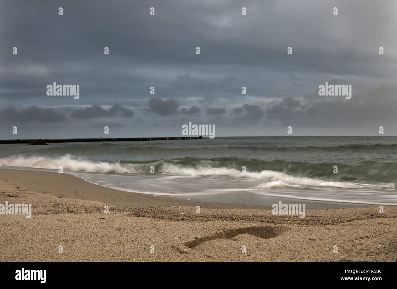 Kühlungsborn, Deutschland, Blick auf die Ostsee durch Wind und Regen Stockfoto