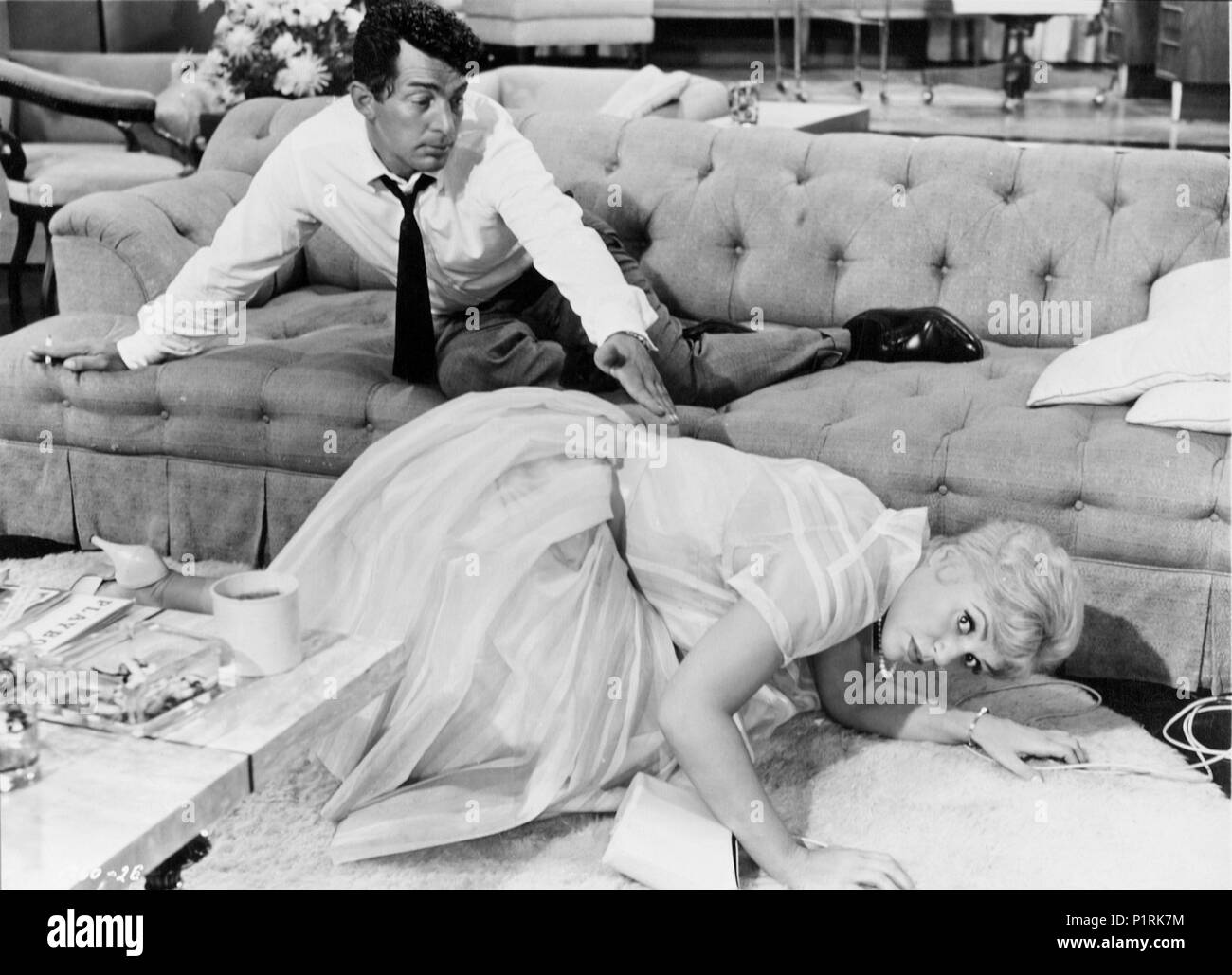 Original Film Titel: Glocken läuten. Englischer Titel: Glocken läuten. Regisseur: VINCENTE MINNELLI. Jahr: 1960. Stars: JUDY HOLLIDAY; Dean Martin. Credit: MGM /Album Stockfoto