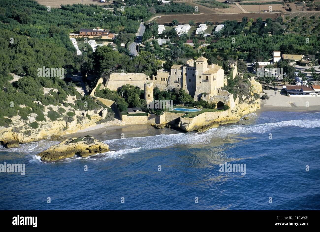 Tarragonès: Castillo de/Tamarit Schloss; Luftbild (Costa Dorada/Tarragonès). Stockfoto