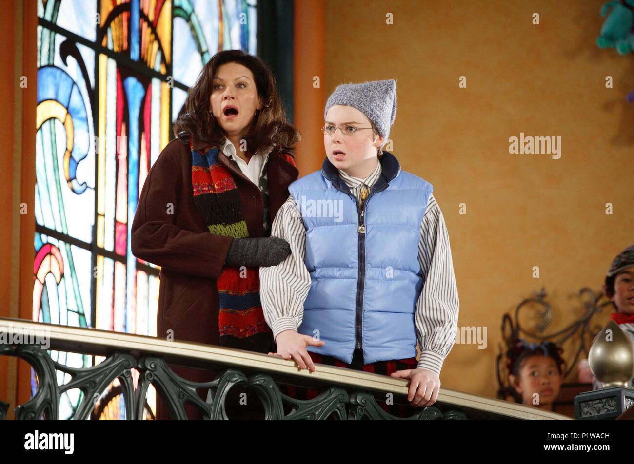 Original Film Titel: Santa Clause 3: The Escape Clause. Englischer Titel: The Santa Clause 3: The Escape Clause. Regisseur: MICHAEL LEMBECK. Jahr: 2006. Stars: Wendy Crewson, SPENCER BRESLIN. Credit: SANTA FROST PRODUKTIONEN/WALT DISNEY PICTURES/BOXING CAT FILMS/Lederer, Joseph/Album Stockfoto