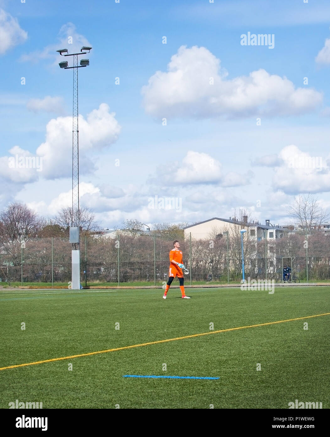STOCKHOLM, Schweden, 28. April 2018: spanga Torhüter Erik Lissel während einer Fußball-Fußball-Spiel auf Kunstrasen in der 4 Division North Spanga IP auf EIN Stockfoto