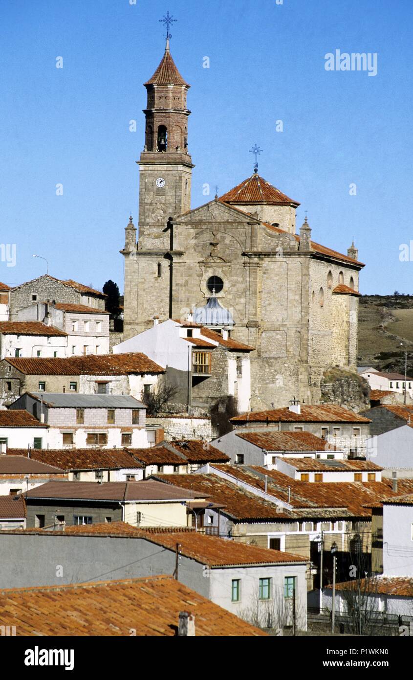 Orihuela del Tremedal; Stadt und Kirche; Albarracín Mountain Range. Stockfoto
