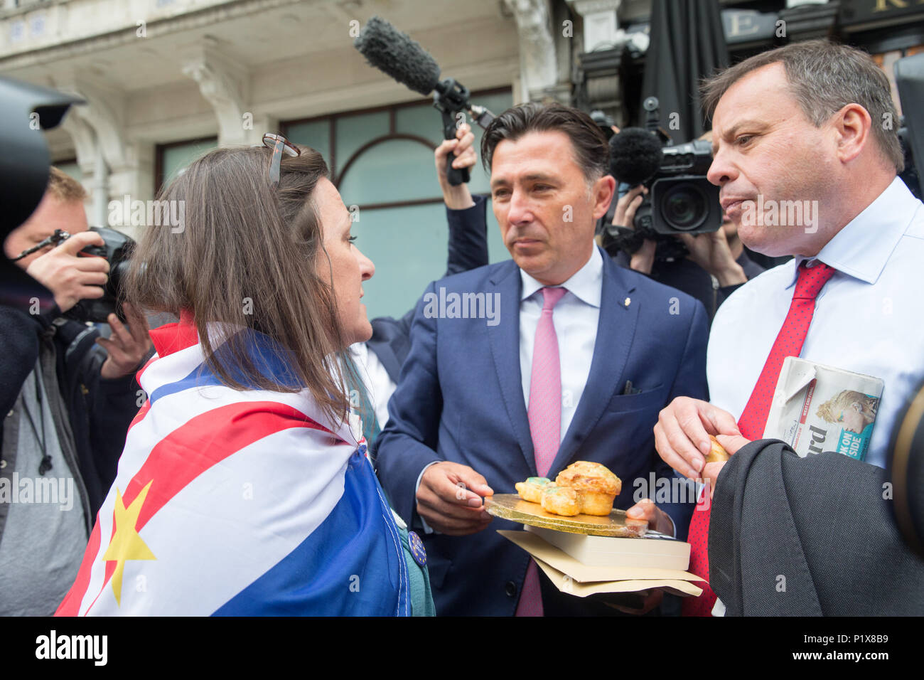 Chief UKIP Spender und EU-Chef, Arron Banken verlassen, kommt mit Andy Wigmore vor den Digitalen, Kultur, Medien und Sport wählen Sie Ausschuss zu erscheinen Stockfoto