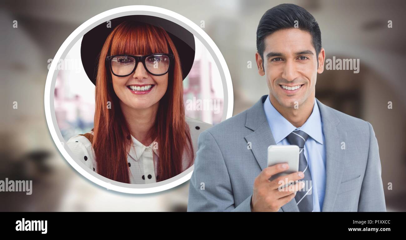 Mann mit Handy mit Frau in Messaging Profil Bild Stockfoto