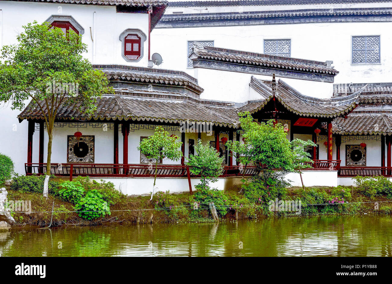 China, Jiangsu, Suzhou, Gebäude in einem der klassischen Gärten von Suzhou Stockfoto