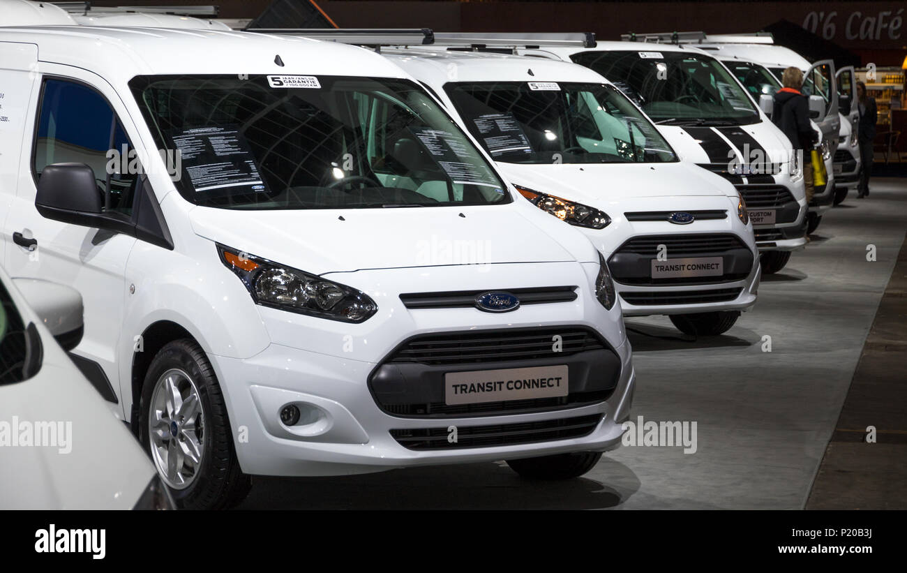 Brüssel - 19 Jan, 2017: Ford Transit Nutzfahrzeuge auf dem Automobil-Salon in Brüssel vorgestellt. Stockfoto