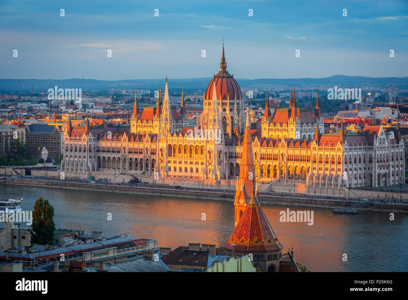 Die Budapester Parlament Gebäude ist der drittgrößte Parlamentsgebäude der Welt. Stockfoto