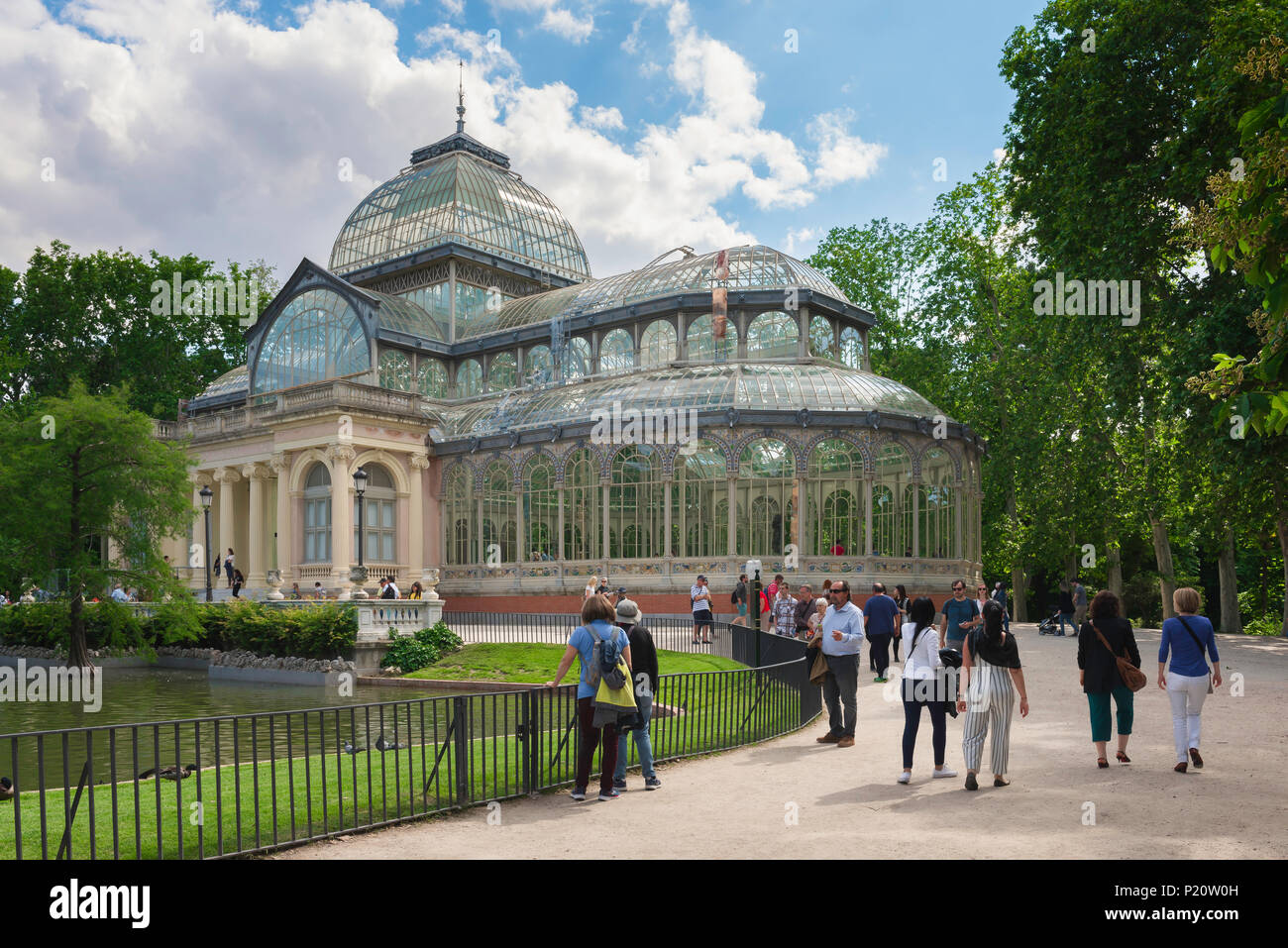 Madrid Retiro Park, Blick auf den Palacio Cristal im Zentrum des Parque del Retiro in Madrid, Spanien. Stockfoto