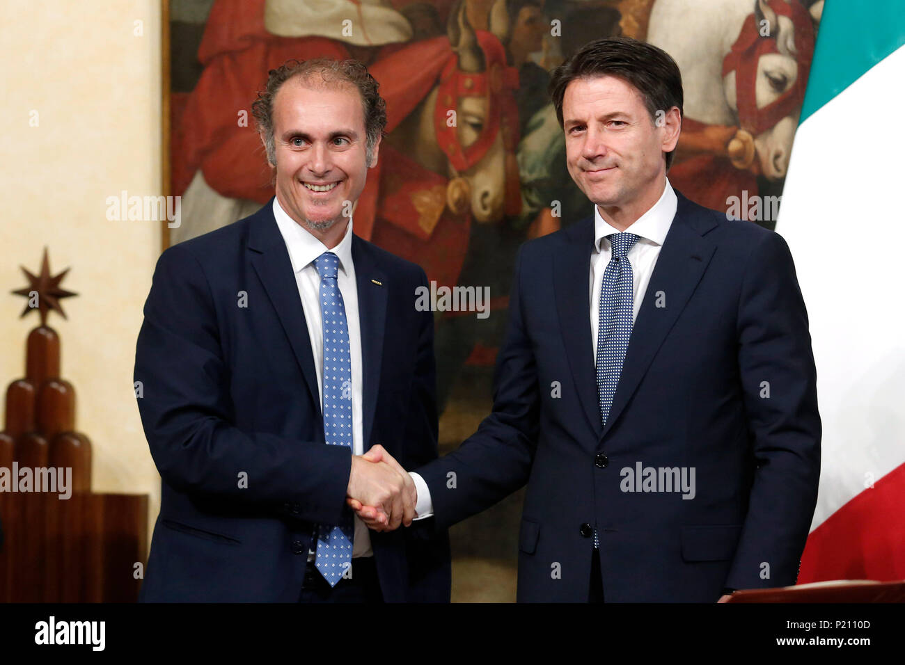 Vincenzo Santangelo, Sottosegretario alla Presidenza E Giuseppe Conte Roma 13/06/2018. Palazzo Chigi. Giuramento dei nuovi Sottosegretari. Rom, den 13. Juni. Palazzo Chigi. Vereidigung Zeremonie für 39 Neue unterstaatssekretäre Foto Samantha Zucchi Insidefoto Stockfoto