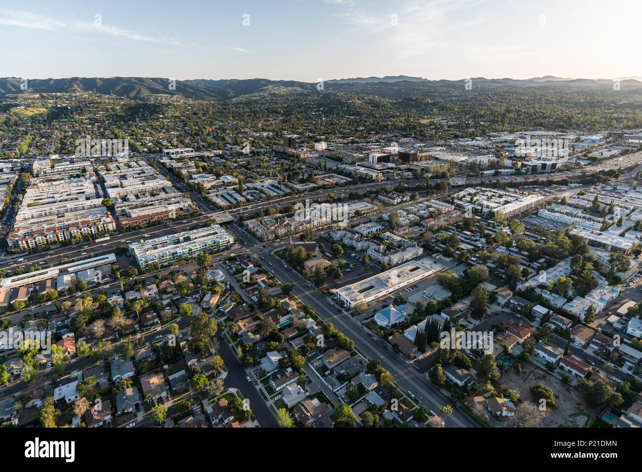 Eine Ansicht von Ventura 101 Autobahn bei Lindley Ave im San Fernando Valley Gegend von Los Angeles, Kalifornien. Stockfoto