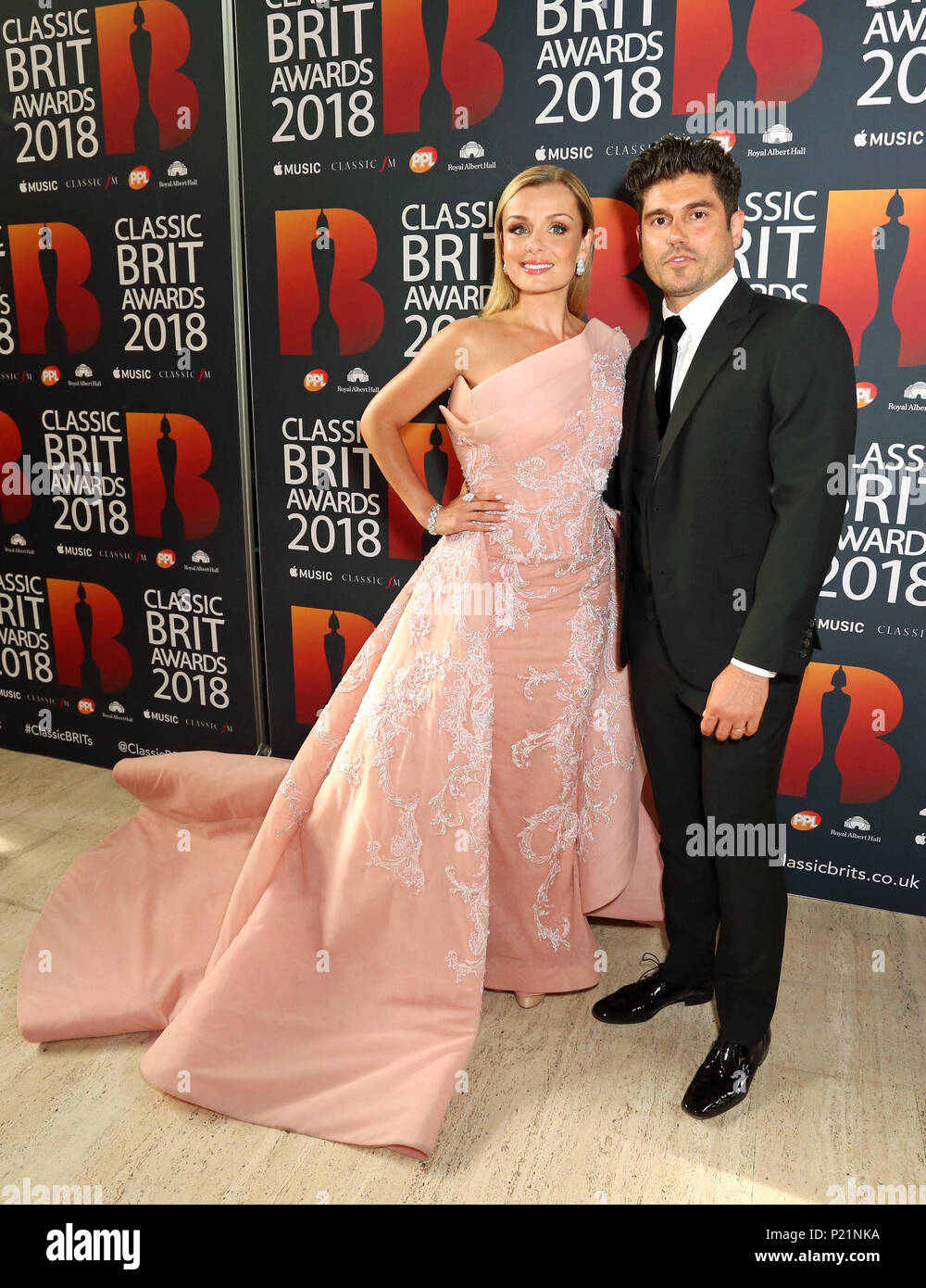 Katherine Jenkins und Mann Andrew Levitas kommen an der klassischen Brit Awards 2018, in der Royal Albert Hall in London. Stockfoto