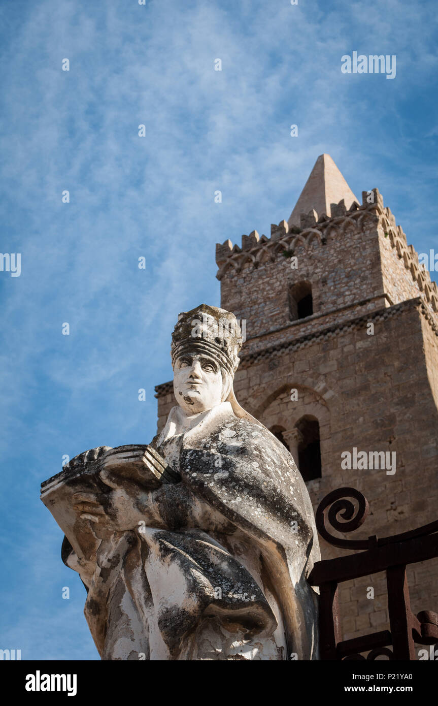 Eine detaillierte Ansicht der Mittelalterlichen normannische Kathedrale von Cefalu. Sizilien, Italien. Unesco Weltkulturerbe. Stockfoto