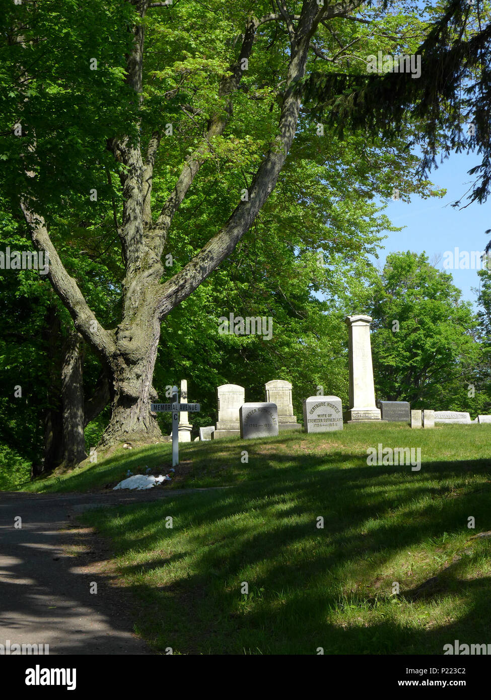 Grabsteine auf einem Hügel in Pittsford NY. Stockfoto