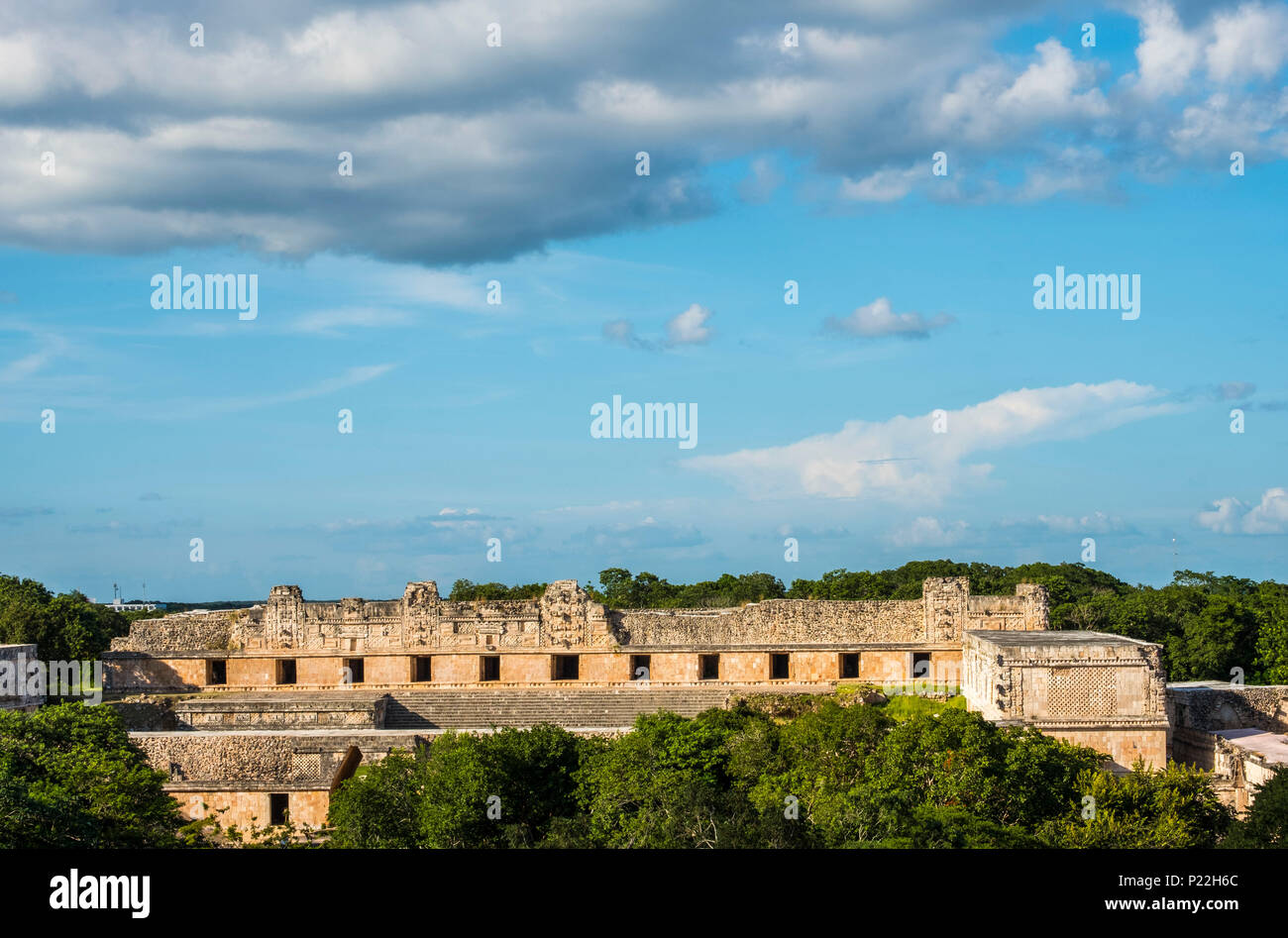 Alten Maya Ruinen, Nonnenkloster Viereck, Uxmal Archäologische Stätte, Yucatan, Mexiko Stockfoto