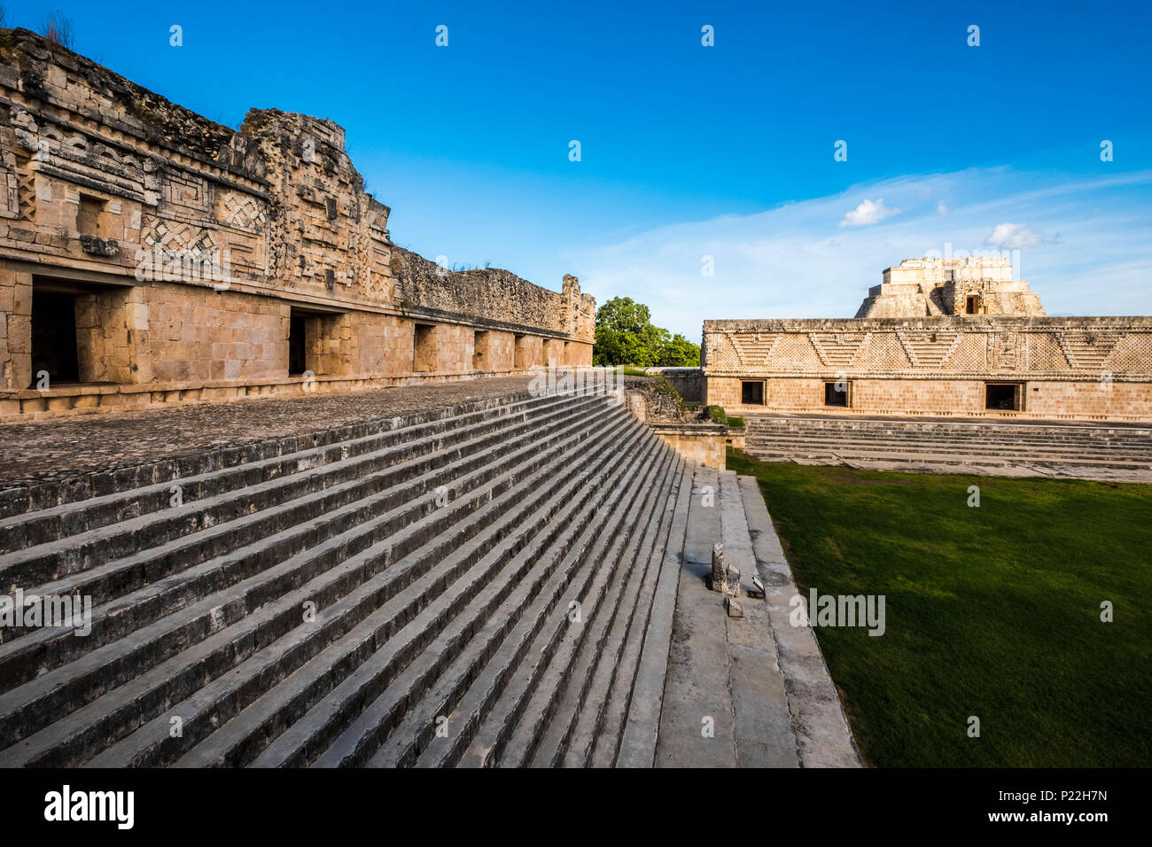 Alten Maya Ruinen, Nonnenkloster Viereck, Uxmal Archäologische Stätte, Yucatan, Mexiko Stockfoto
