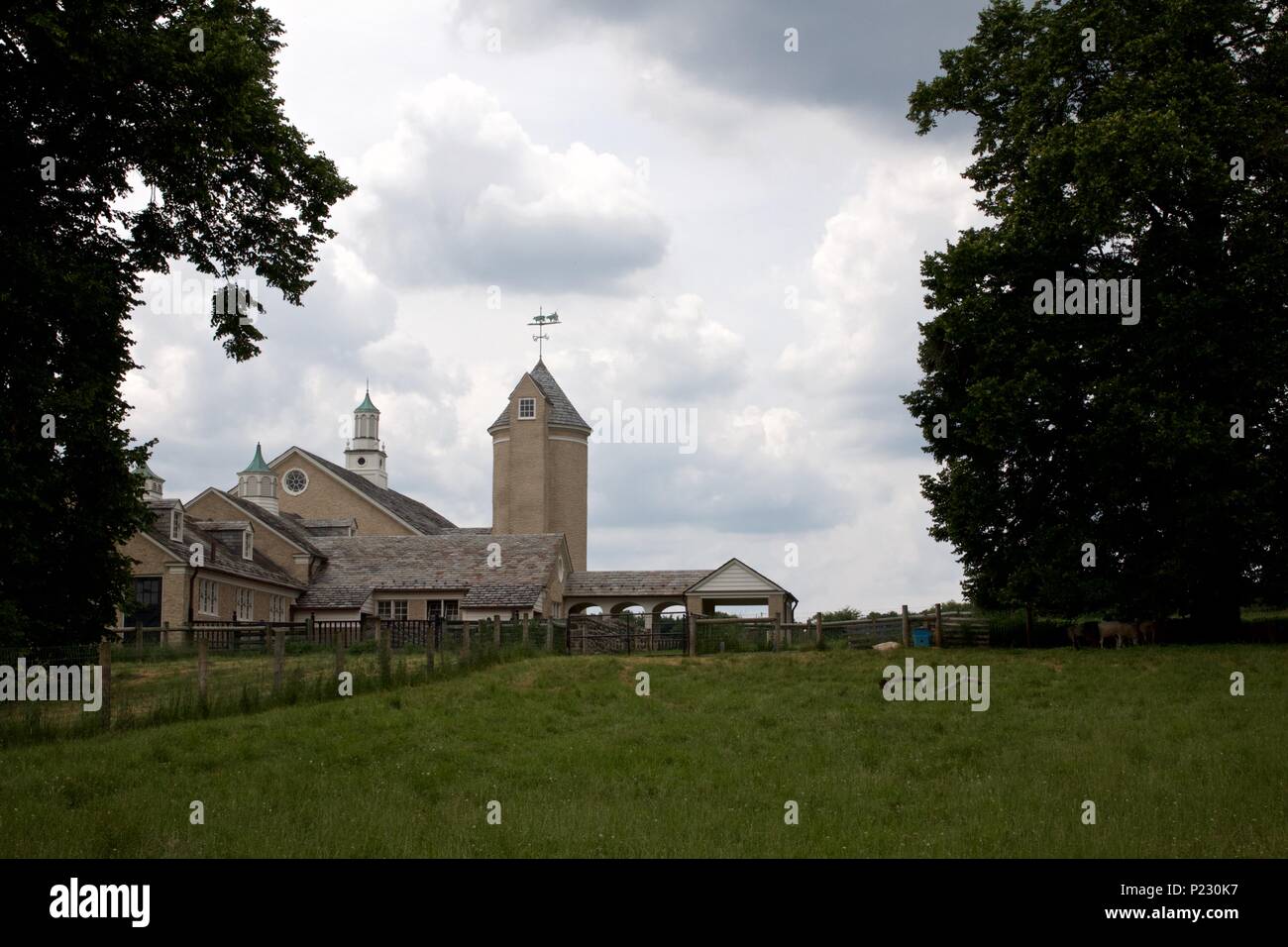 Lafayette Hill, PA, USA - Juni 8, 2018: Die historischen Erdenheim Farm hat fast 450 Morgen Land, durch Erhaltung Erleichterungen geschützt wurde. Stockfoto