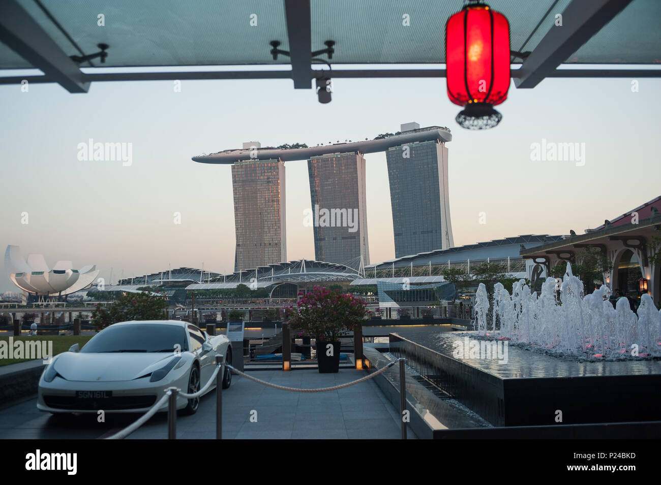 Singapur, Republik Singapur, ein Ferrari Parks in der Marina Bay Stockfoto