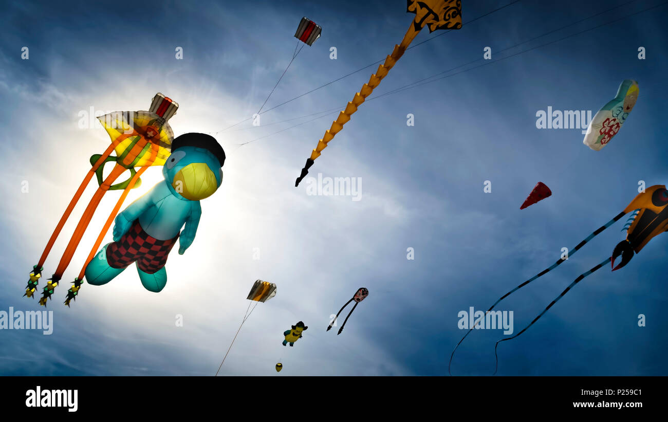 Die jährlichen "Festival International de Cerf-Volants' (Kite Festival) am Strand Stockfoto