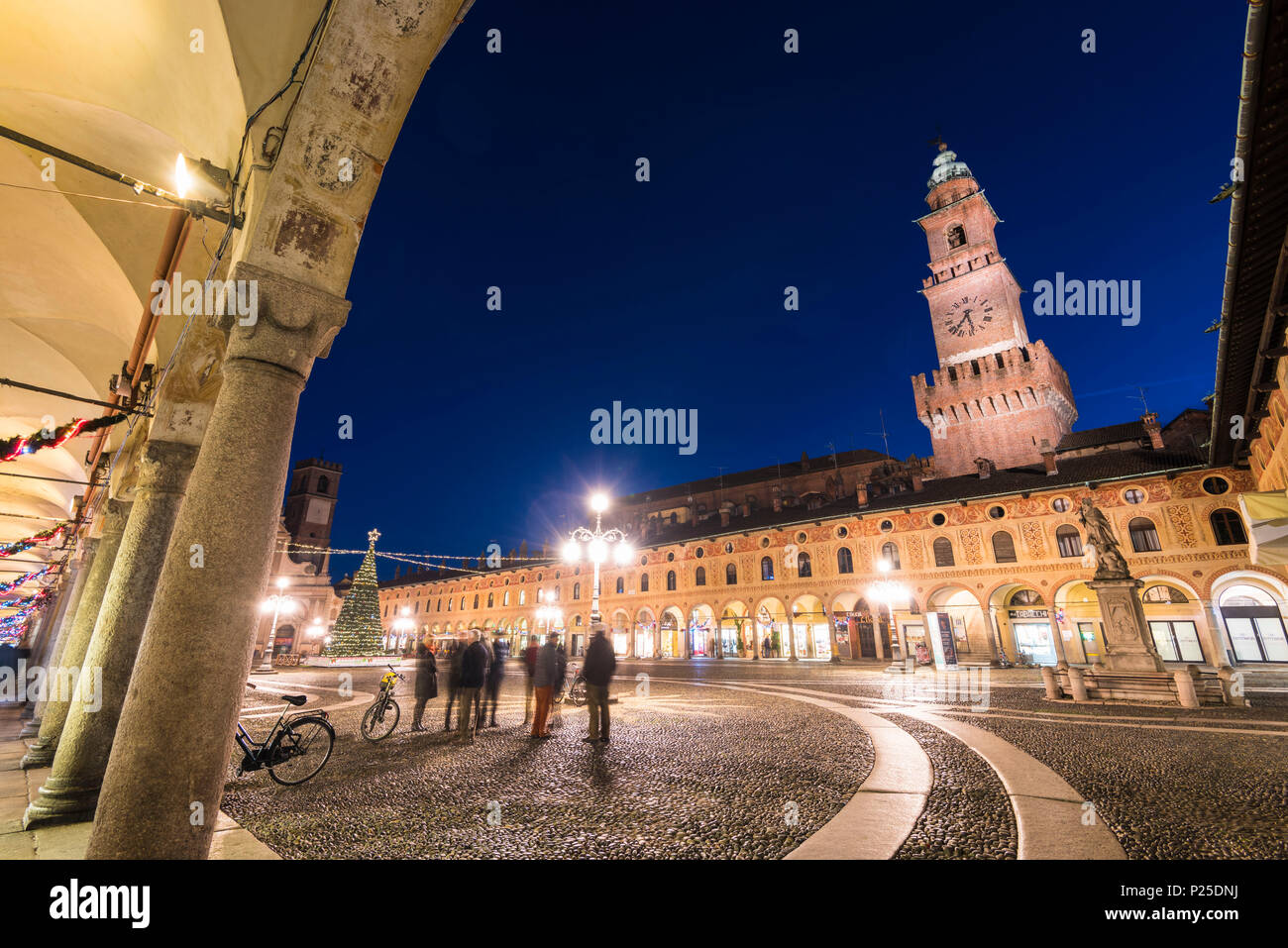 Piazza Ducale (Vigevano, Lomellina, Provinz Pavia, Lombardei, Italien) Stockfoto