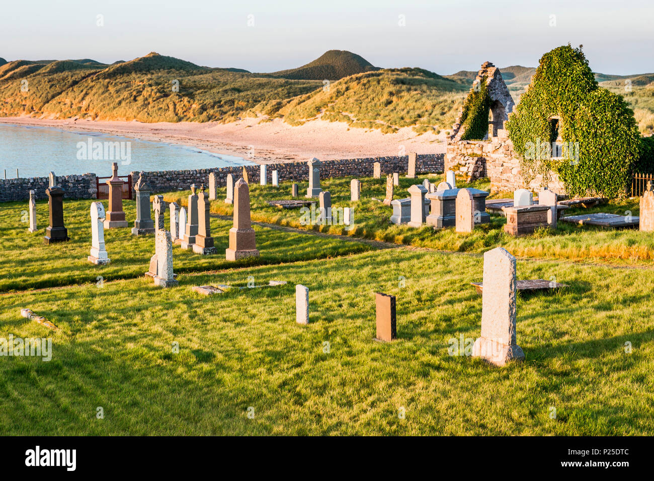 Alten Friedhof im Kirchhof auf Ruine des Balnakeil Kirche, Balnakeil, Sutherland, Schottland Stockfoto