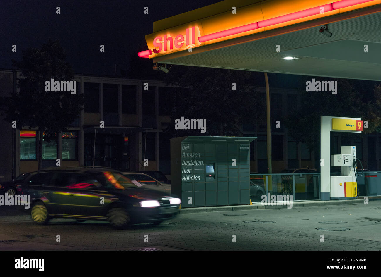 Shell petrol station berlin germany -Fotos und -Bildmaterial in hoher  Auflösung – Alamy