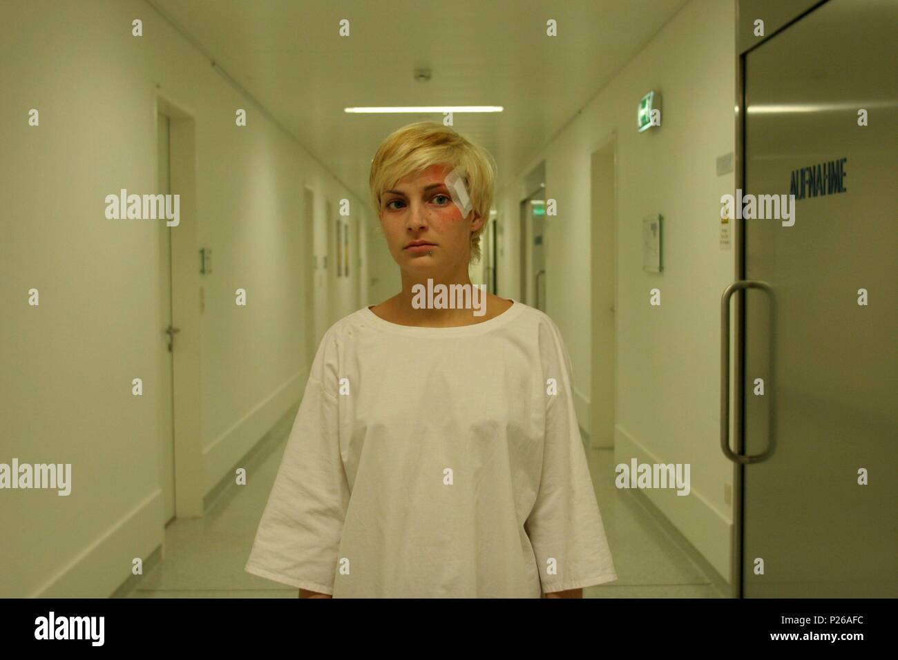 Original Film Titel: In 3 TAGEN BIST DU TOT. Englischer Titel: TOTE IN DREI TAGEN. Film Regie: Andreas Prochaska. Jahr: 2006. Stars: SABRINA REITER. Credit: Allegro Film/Album Stockfoto