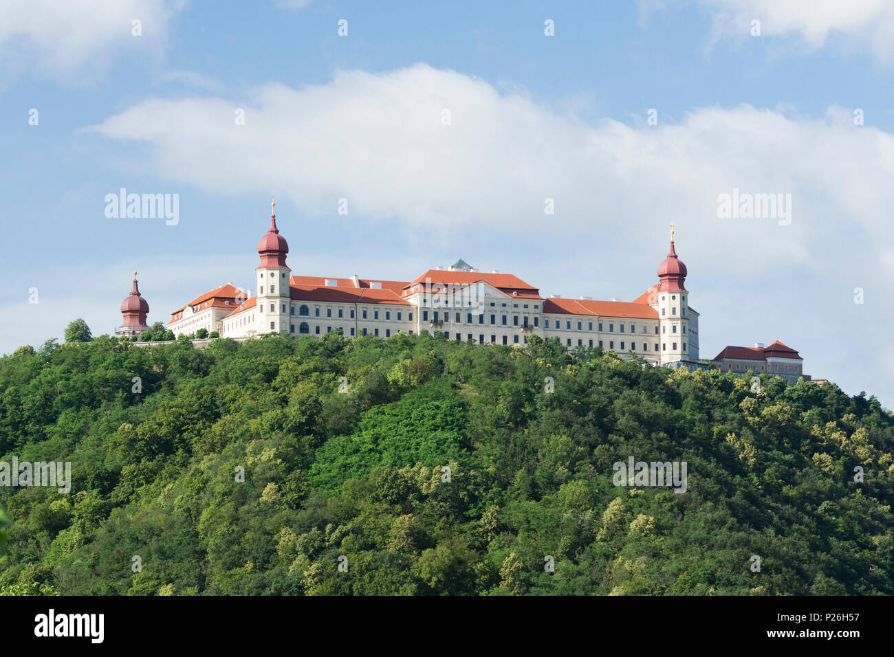 Das prächtige Benediktiner-Stift Göttweig bei Krems in Niederösterreich ist ein beliebtes Touristenziel Stockfoto