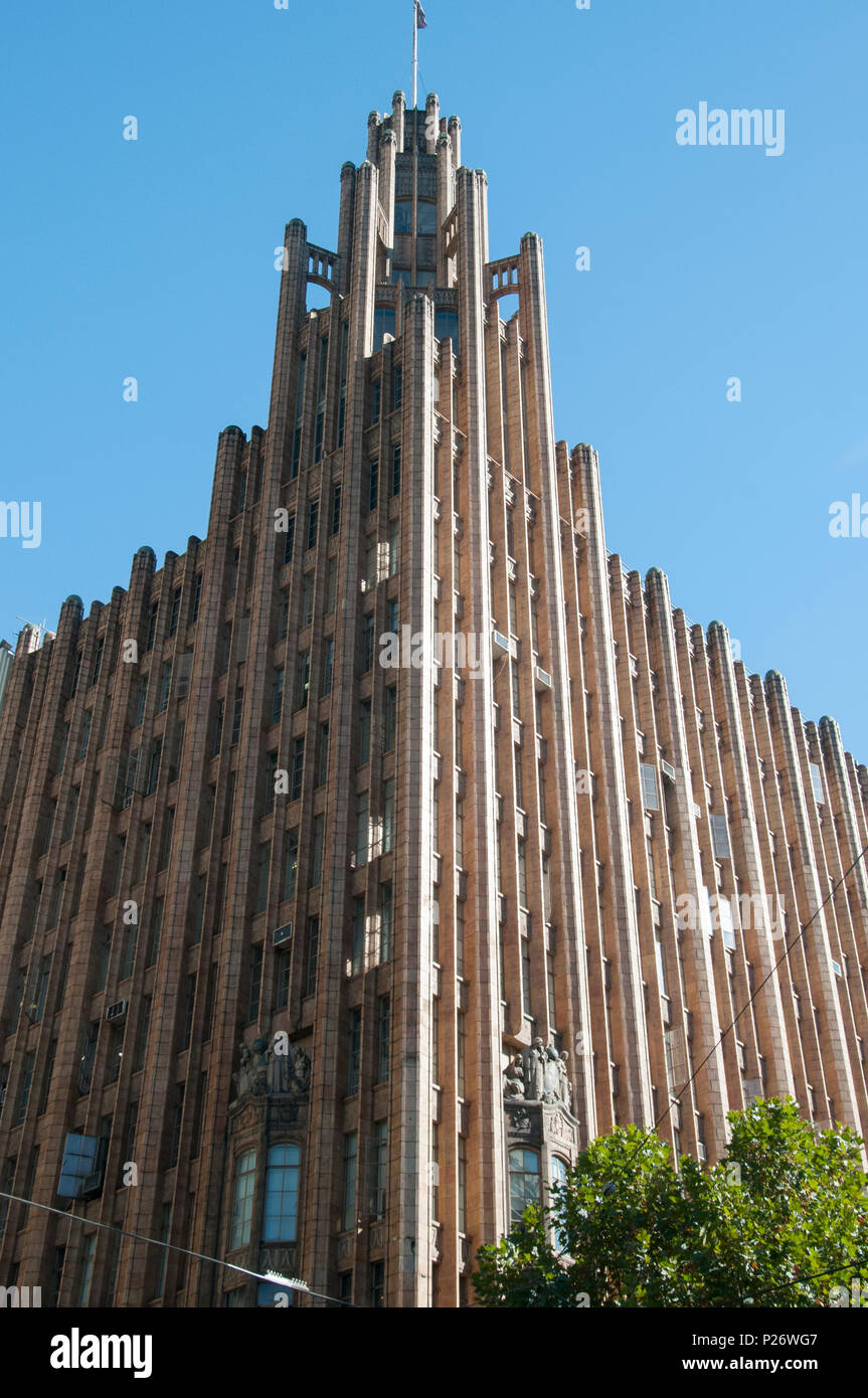 Das Wahrzeichen Manchester Einheit Gebäude in Melbourne, Australien, eine Art déco-Gotischen inspiriert Bürogebäude in 1932 gebaut Stockfoto