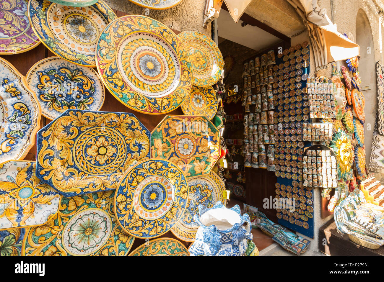 Töpferei in Erice, Trapani Provinz, Sizilien, Italien Stockfoto