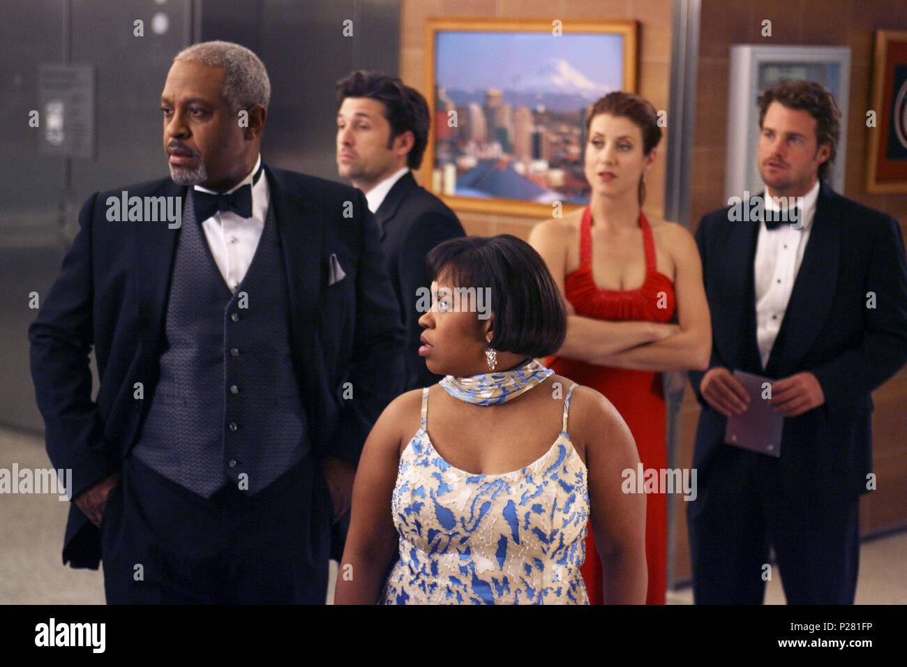 Original Film Titel: Grey's Anatomy. Englischer Titel: Grey's Anatomy. Jahr: 2005. Stars: Chris O'Donnell, Patrick Dempsey, JAMES PICKENS JR.; KATE WALSH; Chandra Wilson. Credit: TOUCHSTONE TELEVISION/Album Stockfoto
