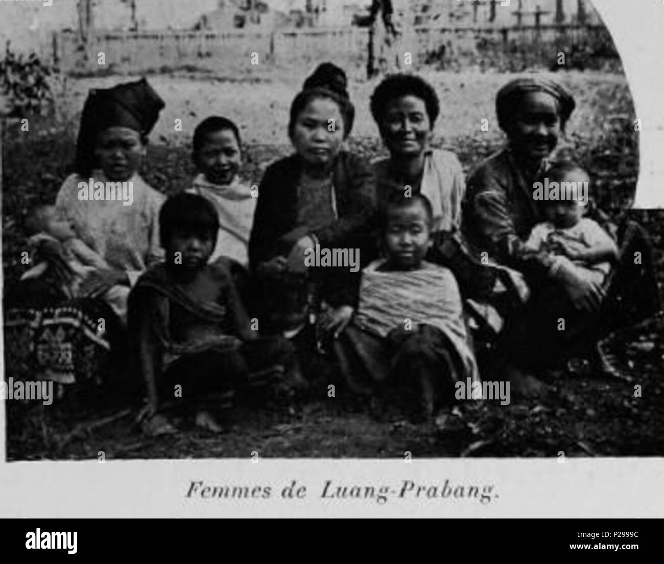 . Englisch: Frau und Kinder in Luang Prabang. Vor 1901. , Jules Gervais-Courtellemont (1863-1931) 178 Luang Prabang Frau und Kinder Stockfoto