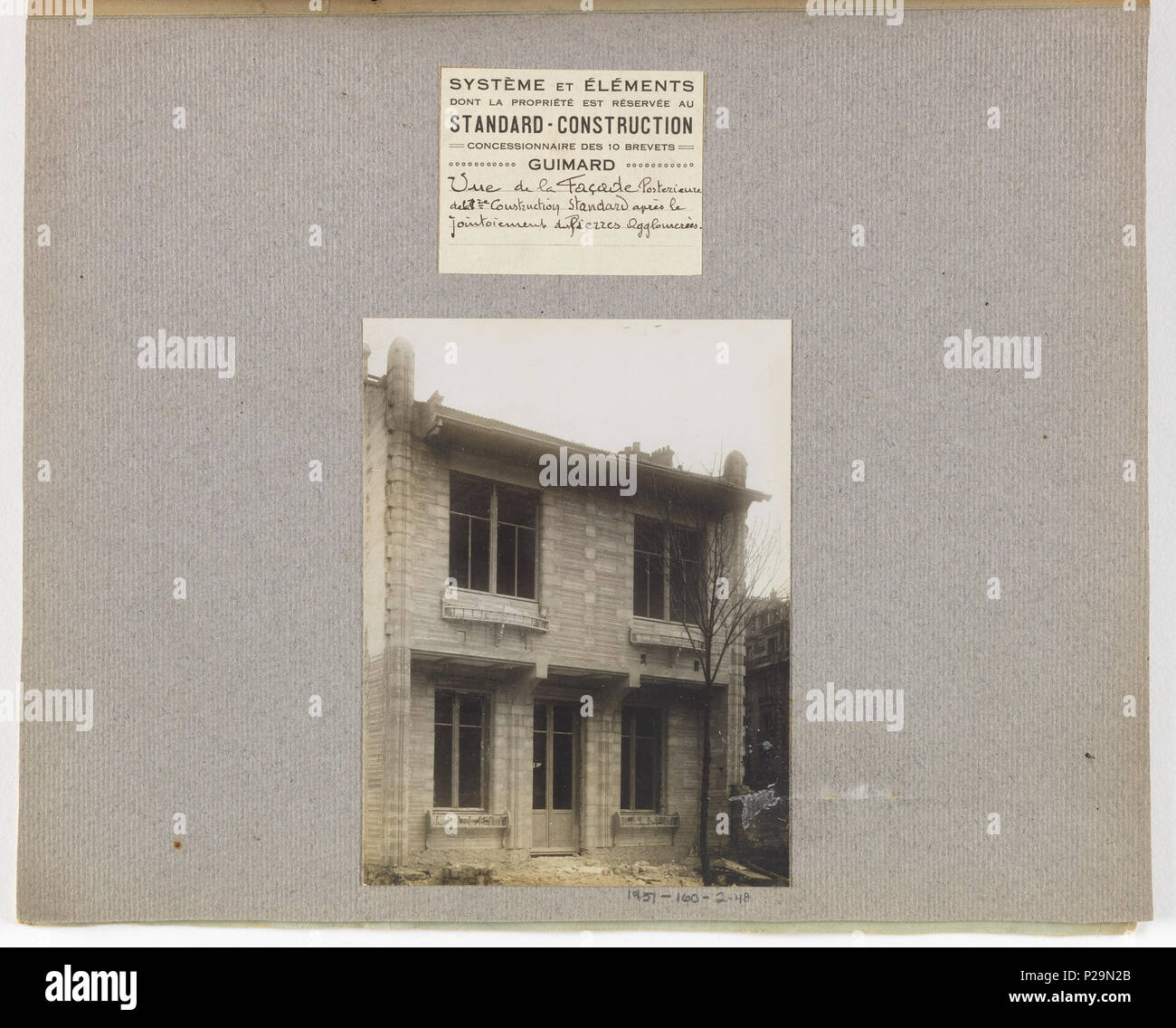 . Englisch: Foto, Foto der Bau einer Masse - operative Haus von Hector Guimard (Nr. 48), 1921. Englisch: ein Foto gehört zu einer Serie, die den Bau eines der Masse - die Häuser von guimard Für die Post - Weltkrieg I.. 1921 223 Foto, Foto der Bau einer Masse - operative Haus von Hector Guimard (Nr. 48), 1921 (CH) 18387521 Stockfoto