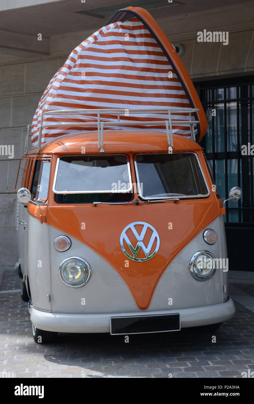 Alte Van kombi Volkswagen, Epernay, Frankreich Stockfoto