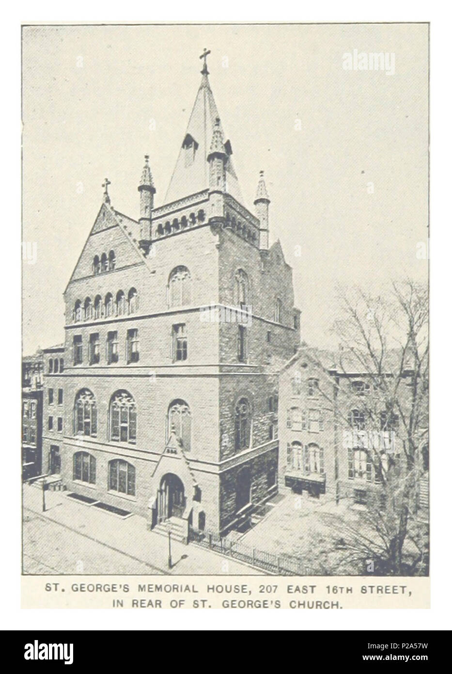 (König 1893, NYC) pg 358 ST. GEORGE'S Memorial House, 207 East 16th Street, AN DER RÜCKSEITE DES ST. GEORGE'S KIRCHE. Stockfoto