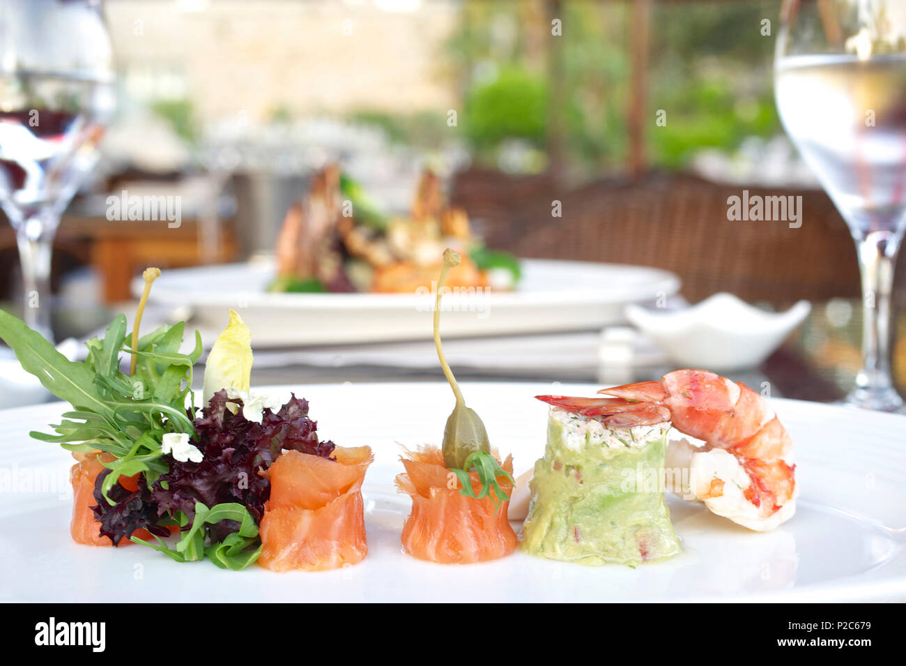 Meeresfrüchte Starter im Garten Restaurant im Le Meridien Hotel, Limassol, Limassol, Zypern Stockfoto