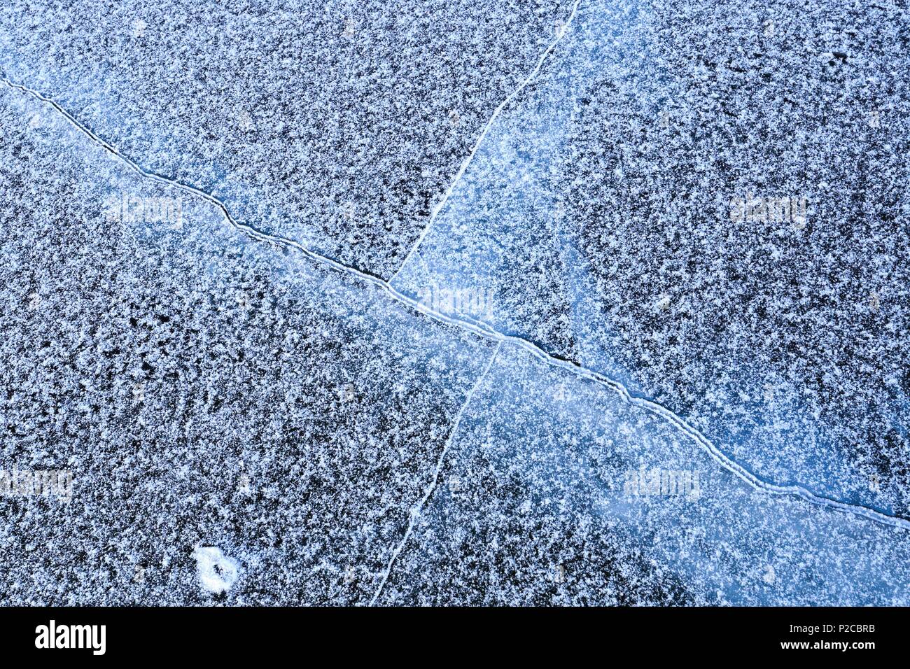 Schweden, Lappland, Region als Weltkulturerbe von der UNESCO, Norrbottens Län, Schnee Muster auf Tornetrask See Stockfoto