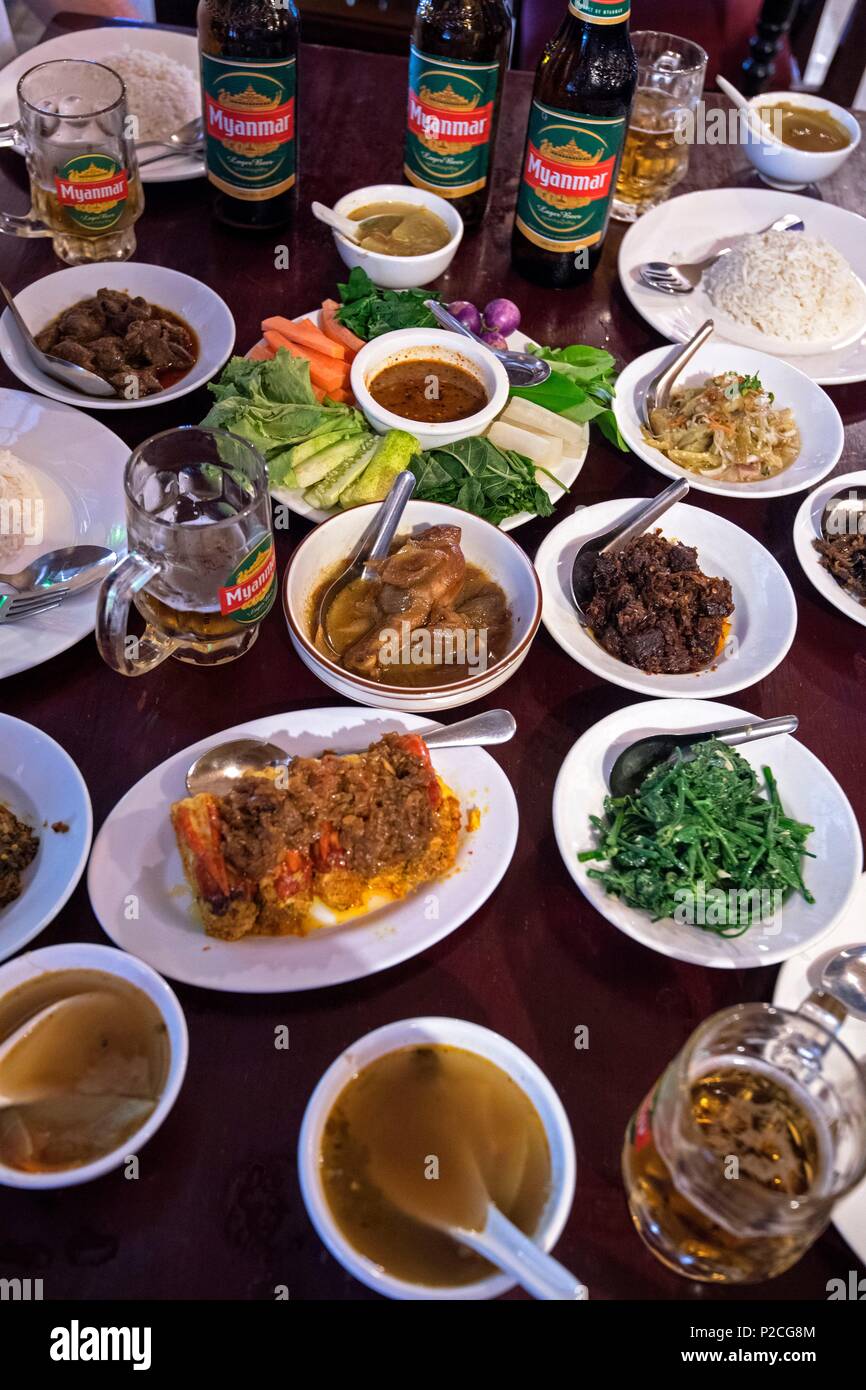 Myanmar, Yangon, Myanmar Gerichte Stockfoto
