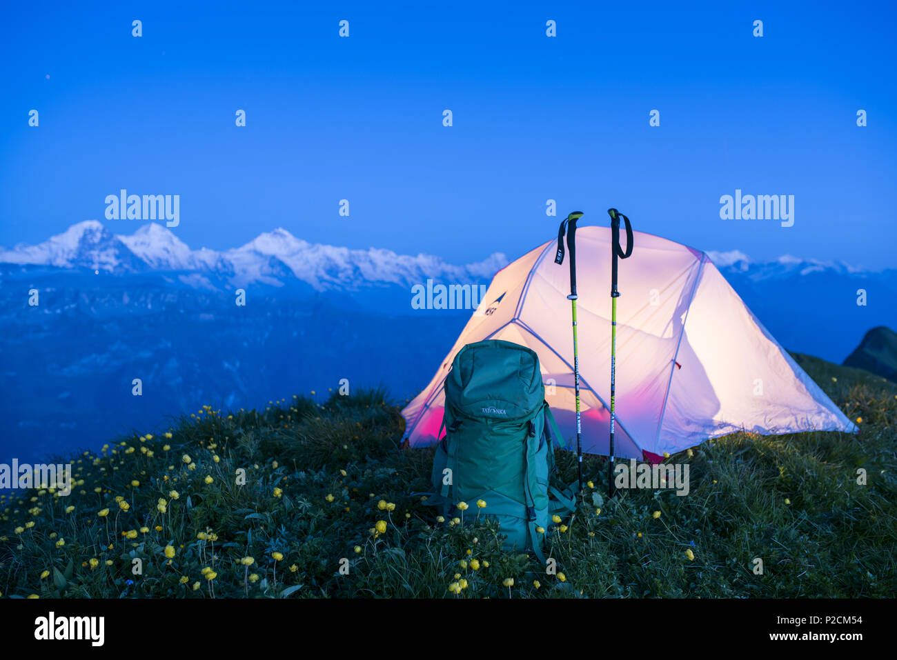 Wanderung mit biwak am Hardergrat, Lake Brienz, Berner Oberland, Schweiz Stockfoto