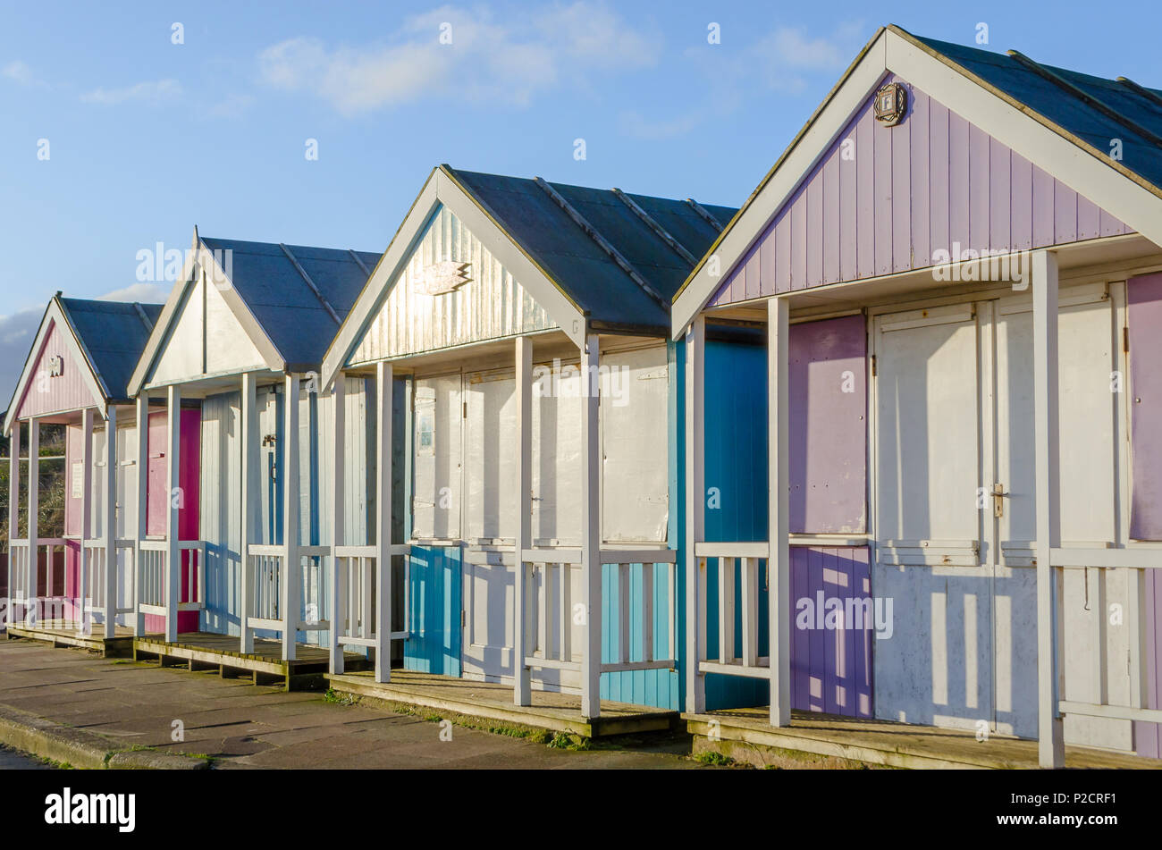 Holzhütten am Sutton auf Meer Stockfoto