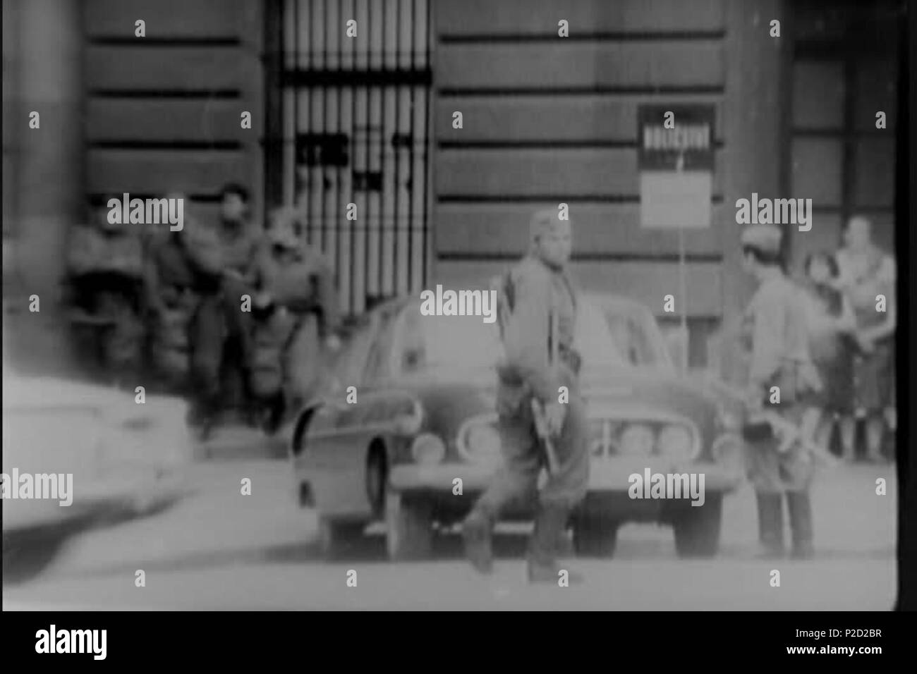 . ? Eština: Sov?tské okupa? ní síly. 27. August 1968 National Archives (archive.org) 1 (srpen 68) Soveti na ulici Stockfoto